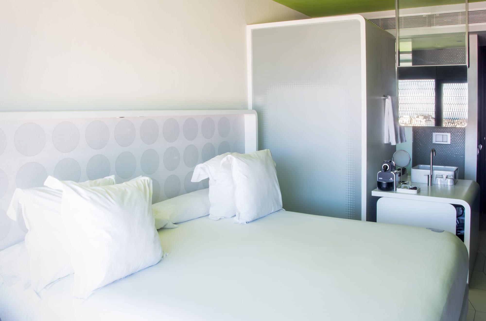 Barcelo Raval 4*
